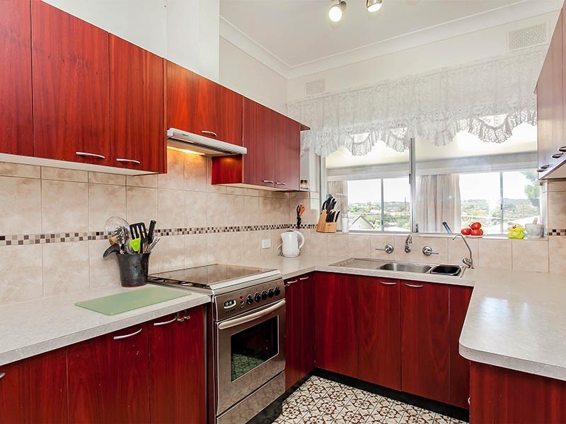 24 Valleyview Crescent, Hackham West SA 5163