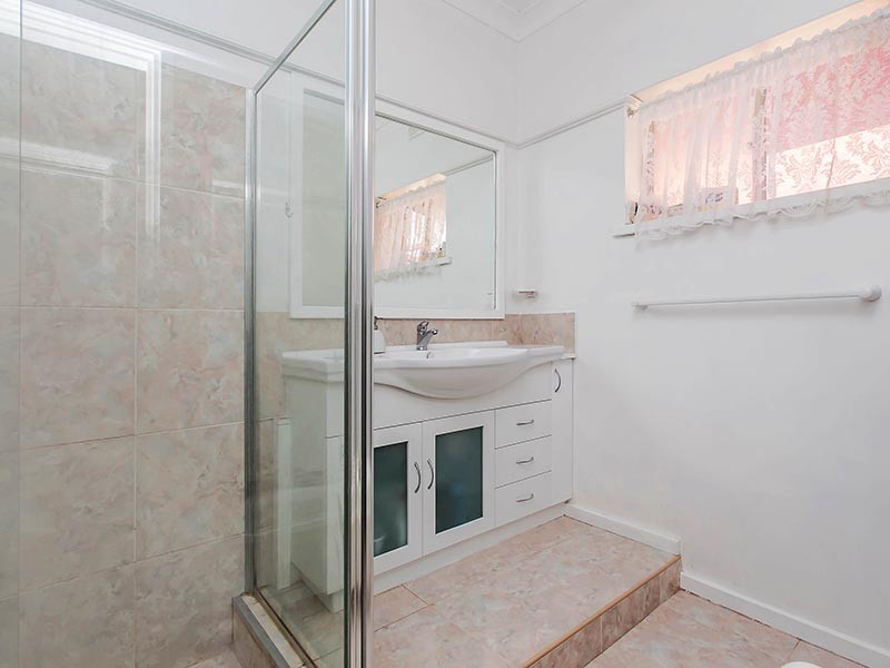 24 Valleyview Crescent, Hackham West SA 5163
