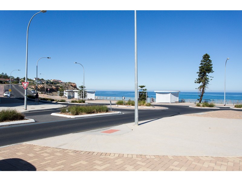2/34 Clement Terrace, Christies Beach SA 5165