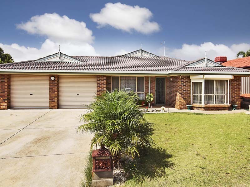 22 Churston Place, Moana SA 5169