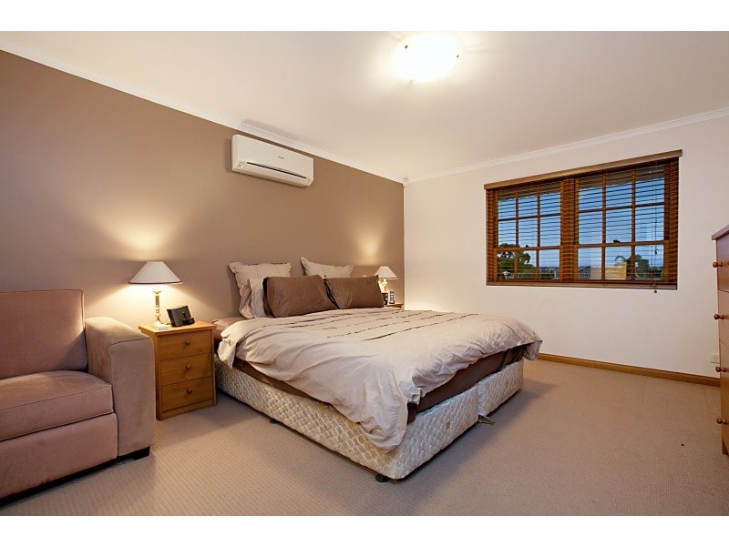 6 Siegersdorf Crescent, Old Reynella SA 5161