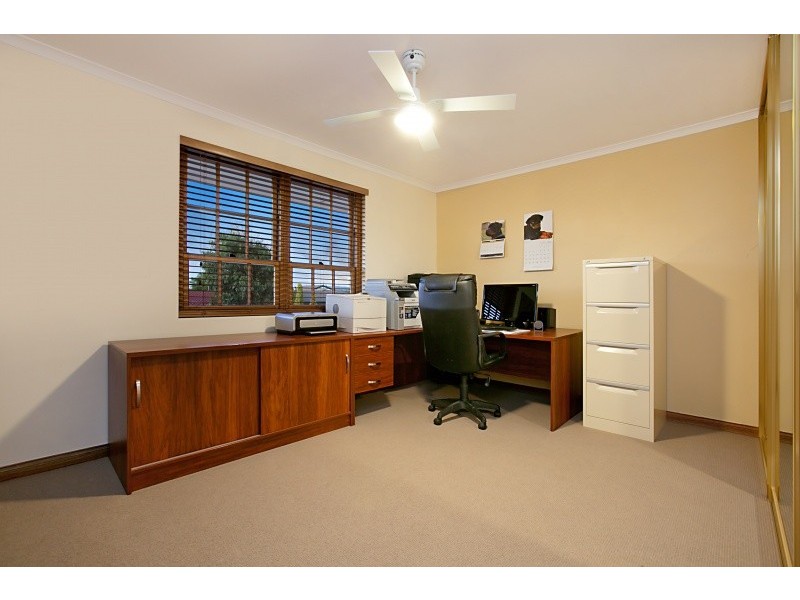 6 Siegersdorf Crescent, Old Reynella SA 5161