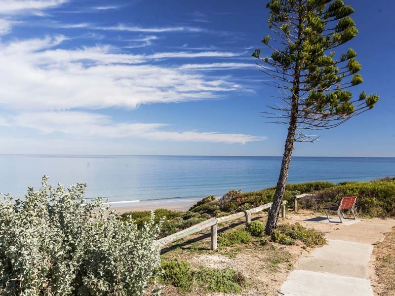 32a Lennard Drive, Moana SA 5169