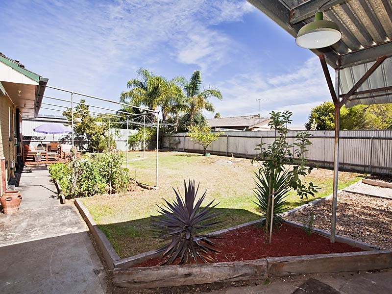 5 Troon Avenue, Seaton SA 5023