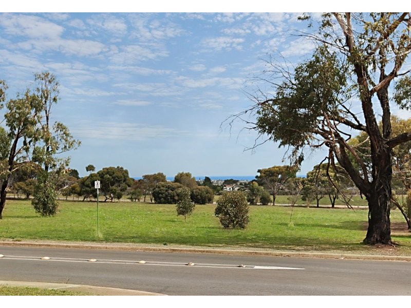 24 Brentwood Drive, Huntfield Heights SA 5163