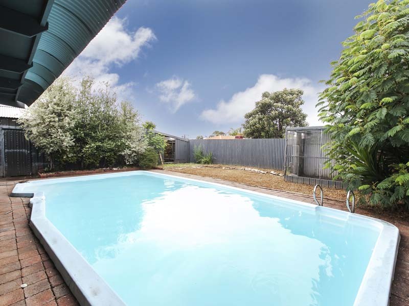 4 James Street, Morphett Vale SA 5162