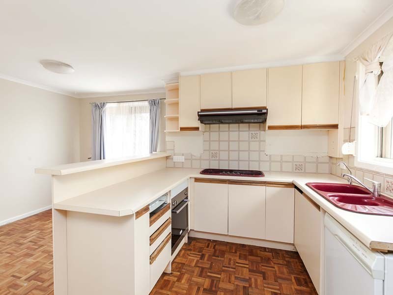 4 James Street, Morphett Vale SA 5162