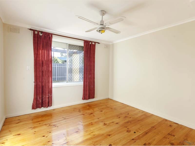 4 James Street, Morphett Vale SA 5162