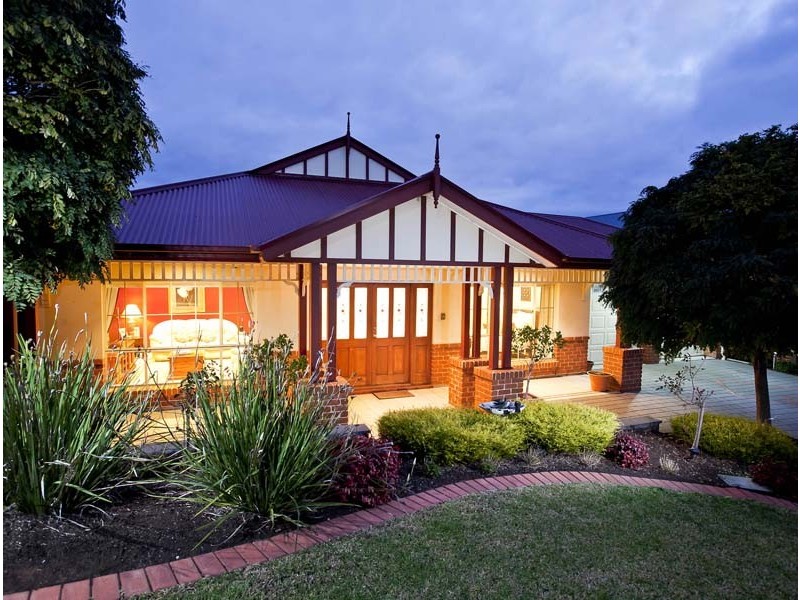 2 Summerhill Close, Reynella SA 5161