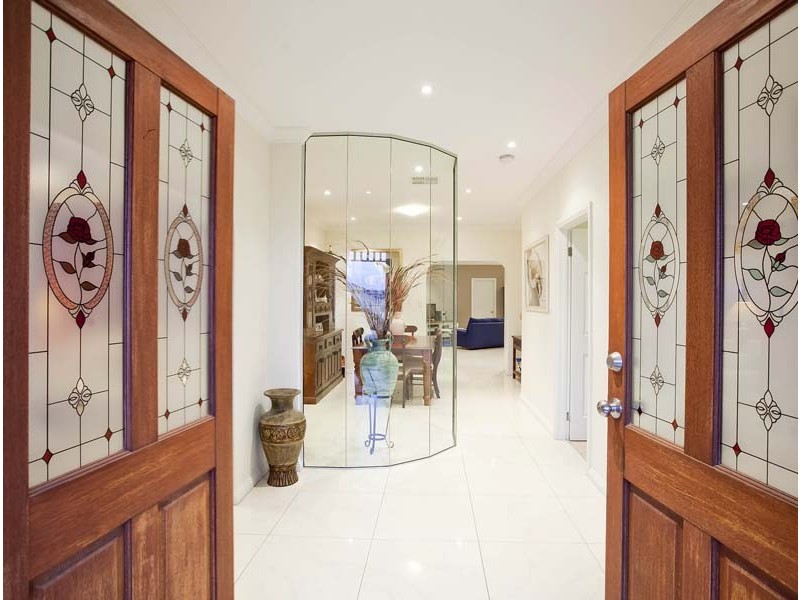 2 Summerhill Close, Reynella SA 5161