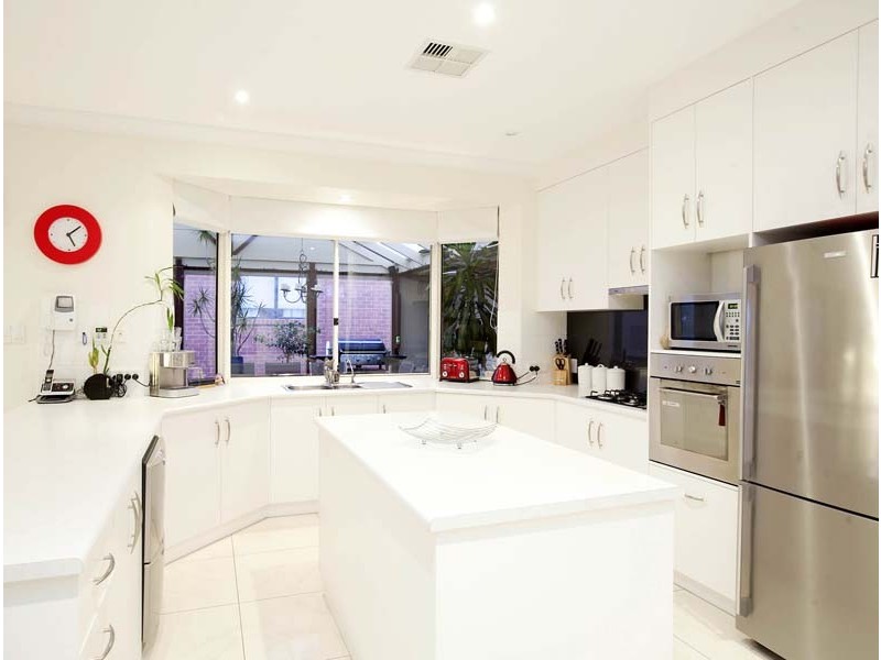 2 Summerhill Close, Reynella SA 5161