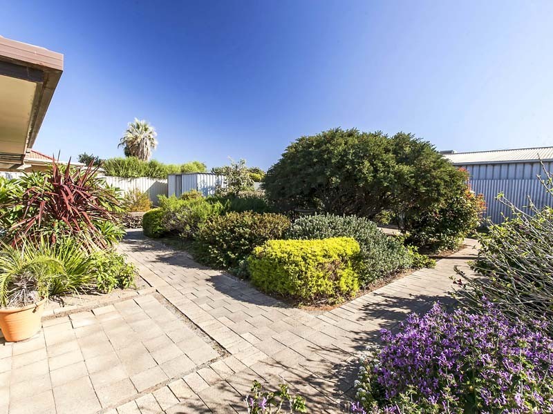 1 McRae Road, Port Noarlunga South SA 5167