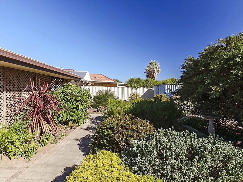 1 McRae Road, Port Noarlunga South SA 5167