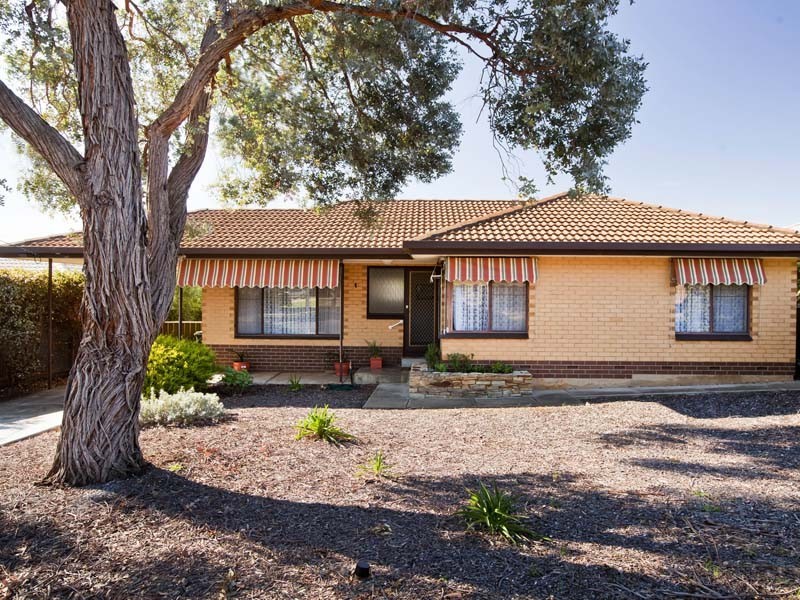 8 Loman Street, Morphett Vale SA 5162