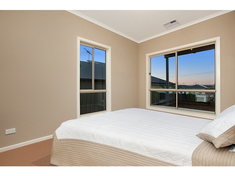 5a Geoffrey Avenue, Port Noarlunga SA 5167