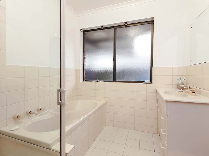 14 Burrington Street, Hallett Cove SA 5158