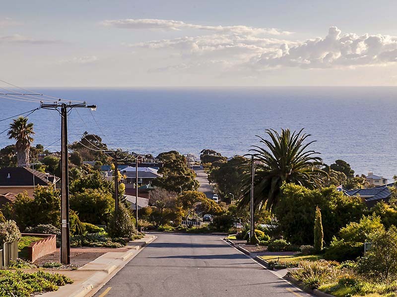 14 Burrington Street, Hallett Cove SA 5158