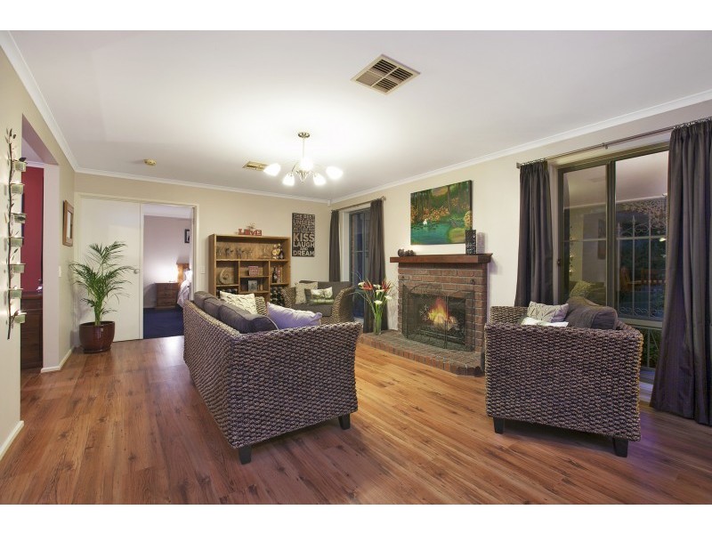 8 Elmwood Court, Onkaparinga Hills SA 5163