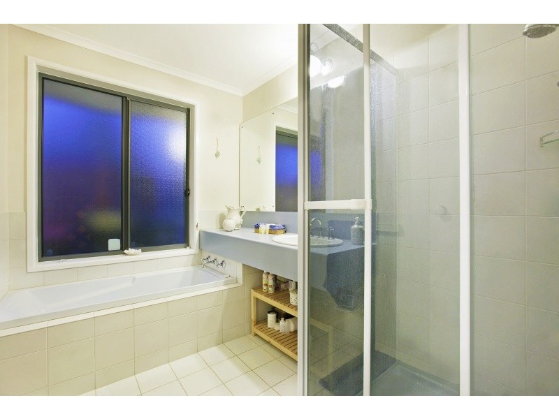 8 Elmwood Court, Onkaparinga Hills SA 5163