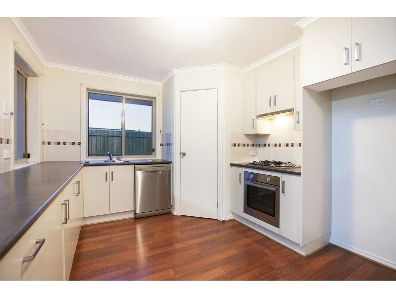 17 Yeltana Avenue, Huntfield Heights SA 5163