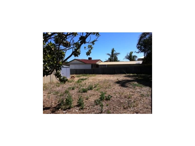 9 Protector Street, O’sullivan Beach SA 5166