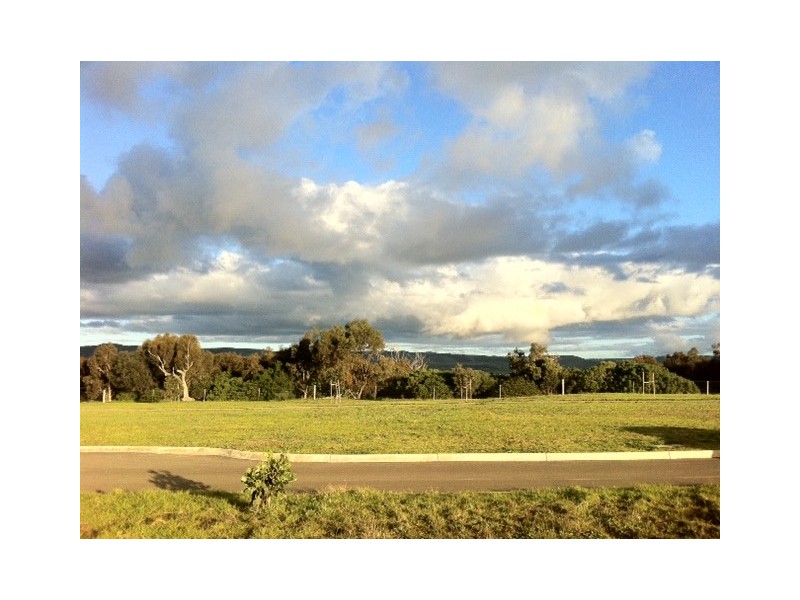 6 (lot 965) Polkinghorn Court, Aldinga Beach SA 5173