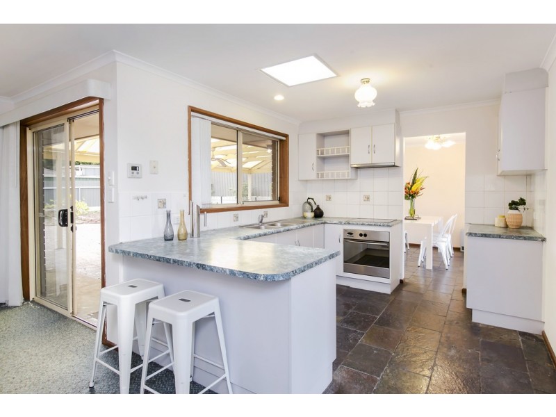 31 Investigator Drive, Woodcroft SA 5162