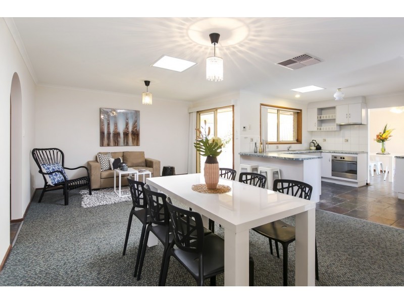 31 Investigator Drive, Woodcroft SA 5162