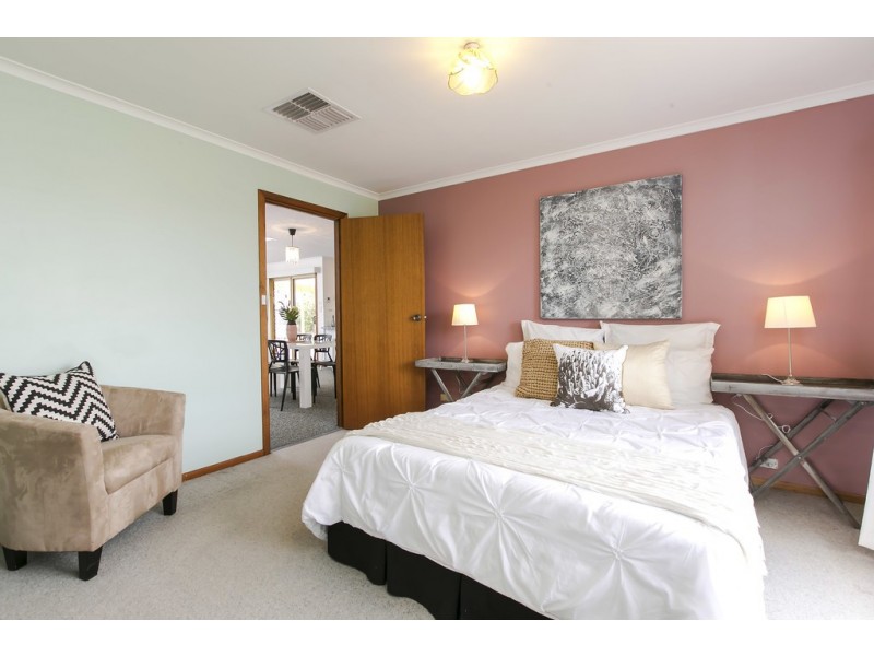 31 Investigator Drive, Woodcroft SA 5162
