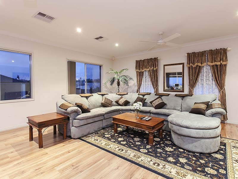 6 Stanford Glen, Seaford Rise SA 5169