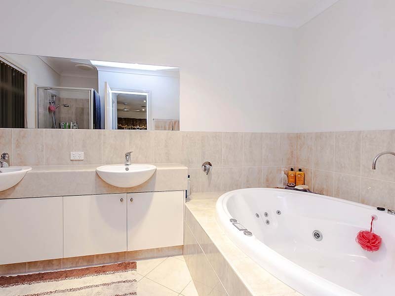 6 Stanford Glen, Seaford Rise SA 5169