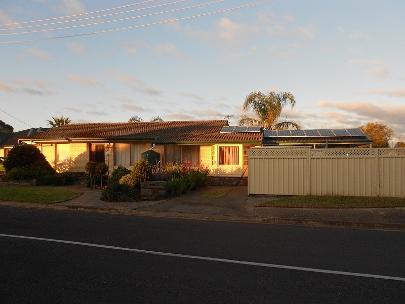 11 Cliff Avenue, Port Noarlunga South SA 5167