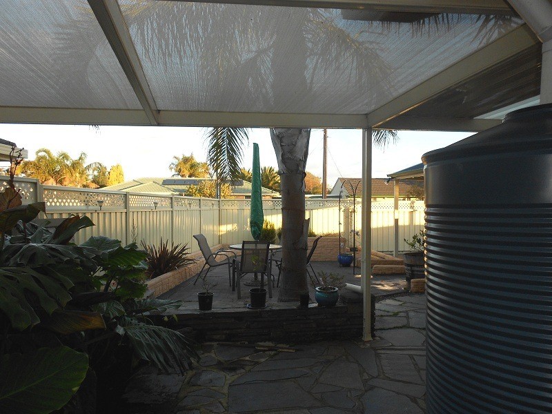 11 Cliff Avenue, Port Noarlunga South SA 5167