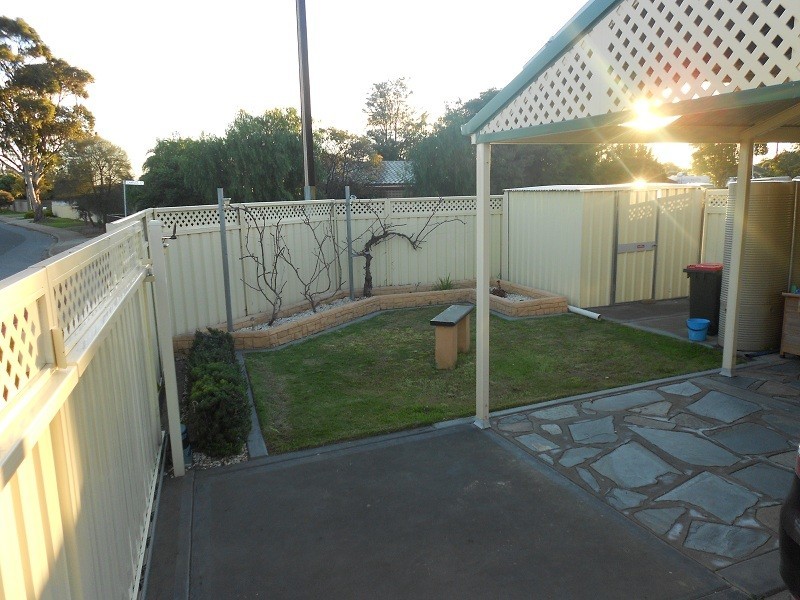 11 Cliff Avenue, Port Noarlunga South SA 5167