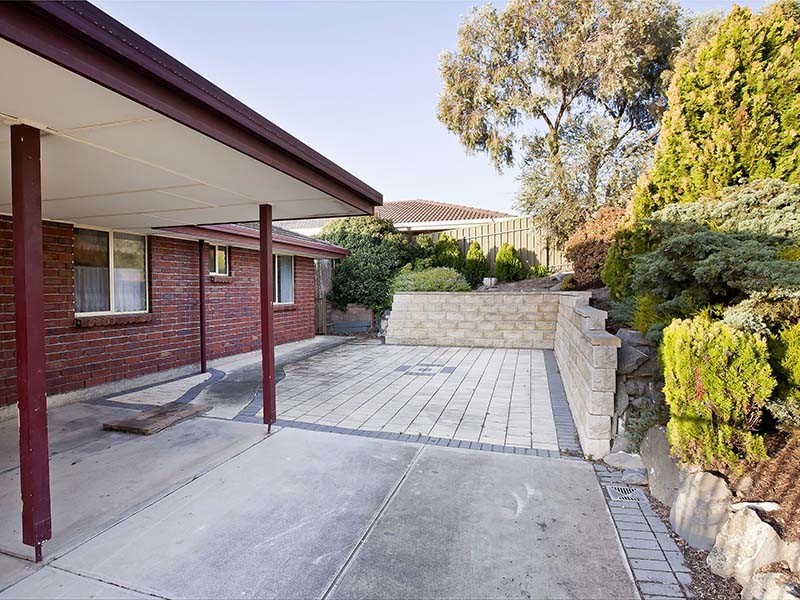 1 Norma Court, Hallett Cove SA 5158