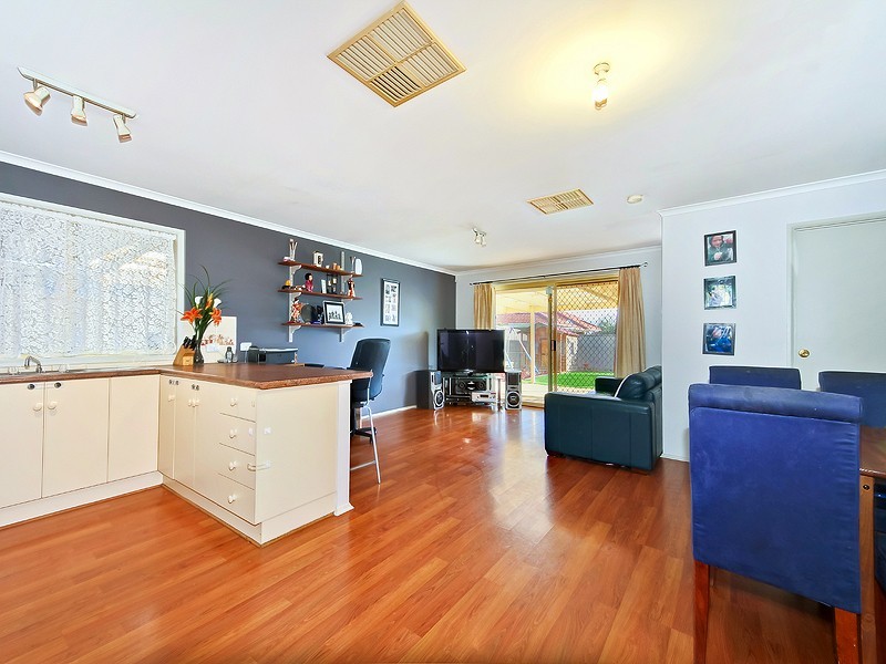 30 Whitney Crescent, Seaford SA 5169