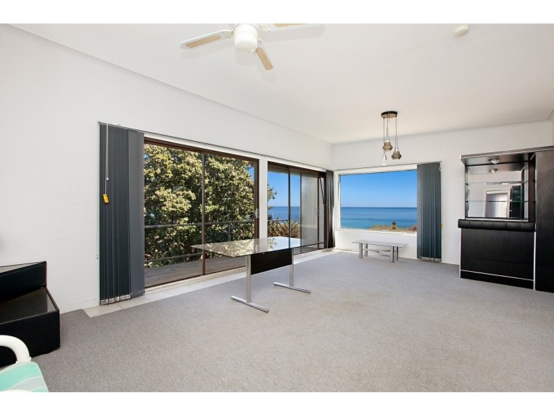 77 Esplanade and 5 Benny Avenue, Port Noarlunga SA 5167