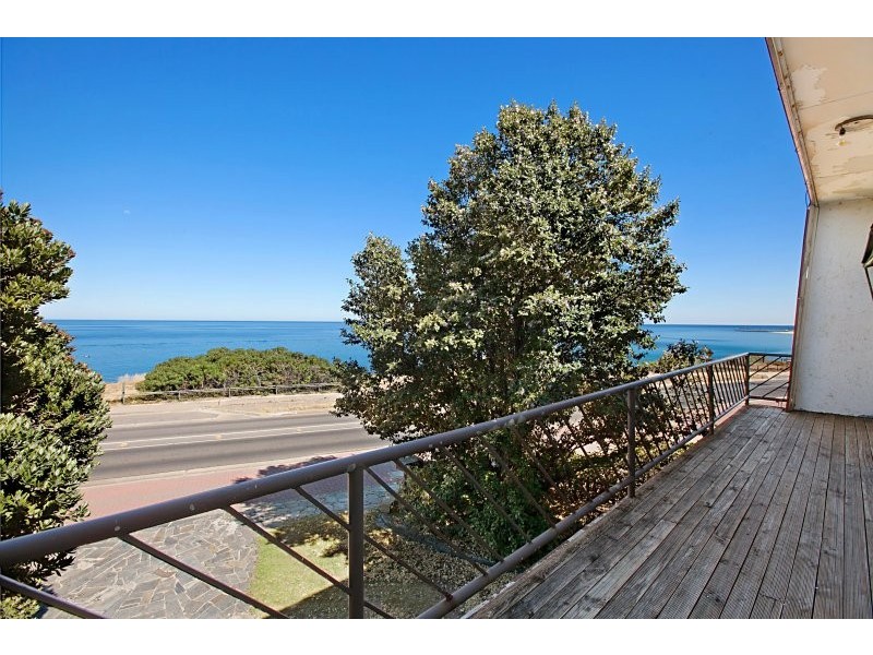 77 Esplanade and 5 Benny Avenue, Port Noarlunga SA 5167