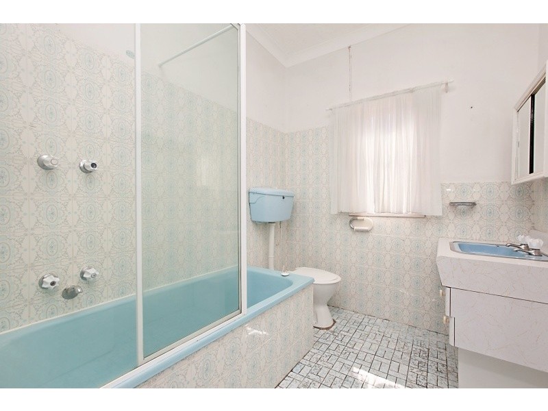 77 Esplanade and 5 Benny Avenue, Port Noarlunga SA 5167