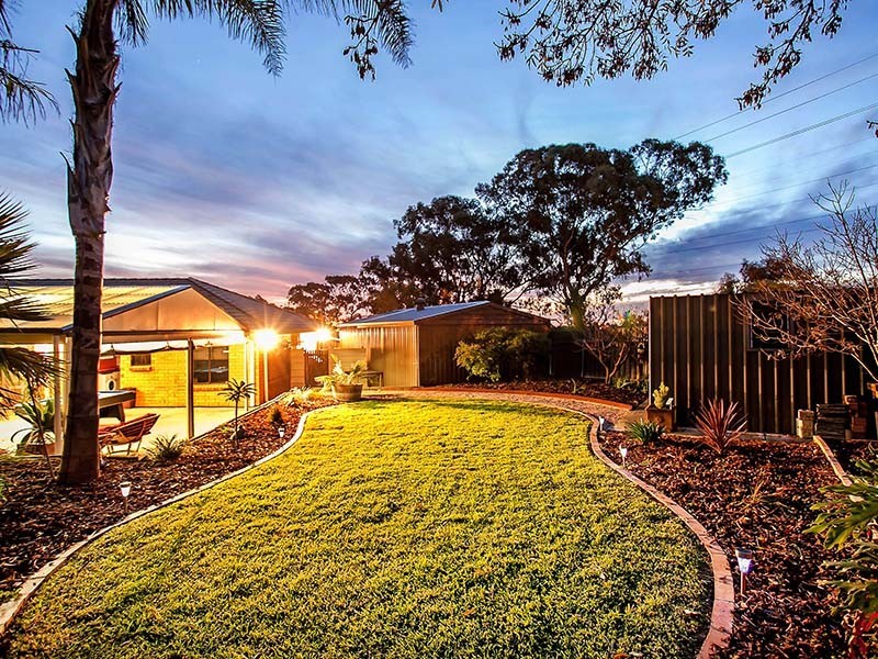 3 Madge Court, Woodcroft SA 5162
