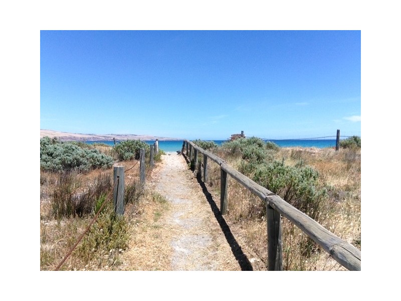 18 Coolangatta Drive, Aldinga Beach SA 5173