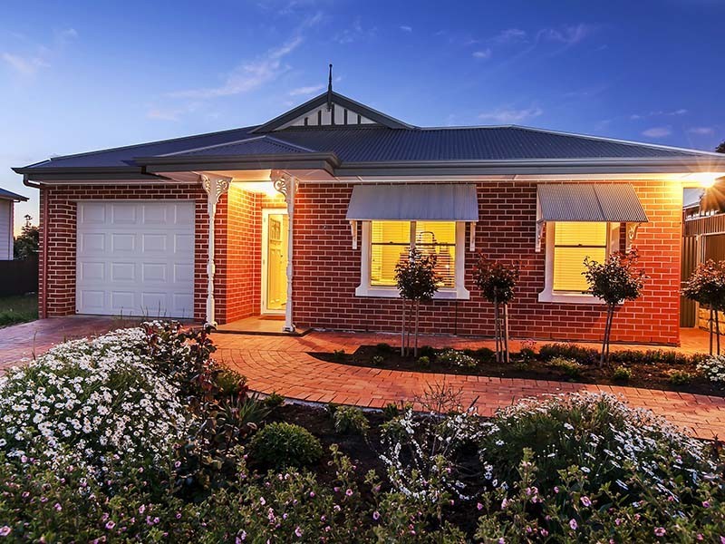 21 Griffiths Drive, Moana SA 5169