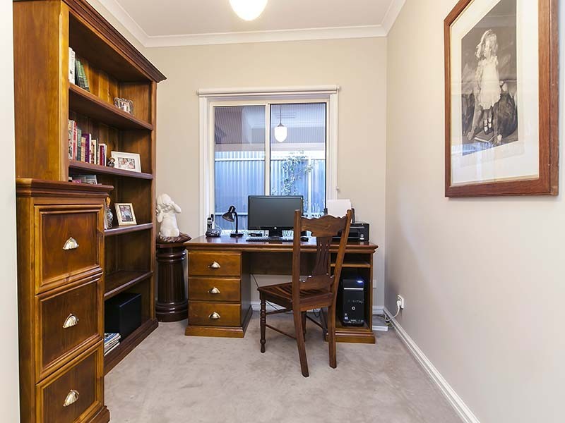 21 Griffiths Drive, Moana SA 5169