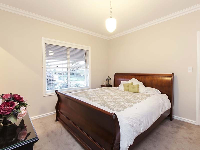 21 Griffiths Drive, Moana SA 5169