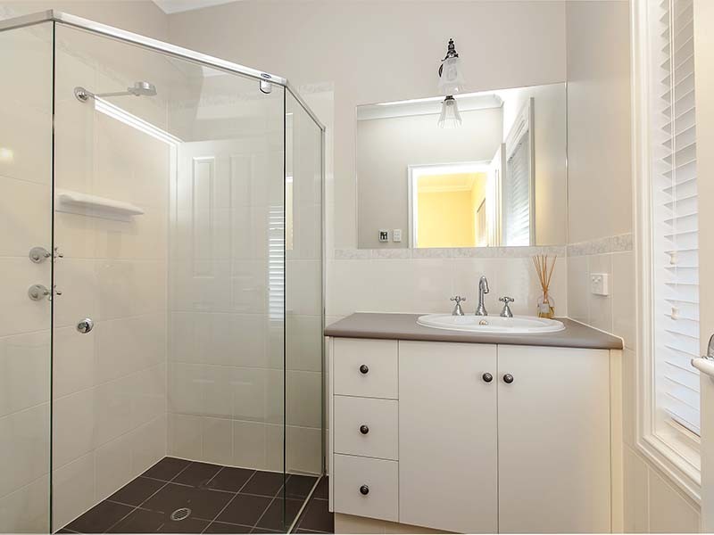 21 Griffiths Drive, Moana SA 5169