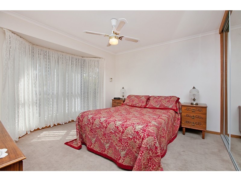 10 Woodcroft Drive, Morphett Vale SA 5162