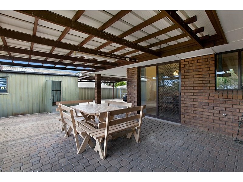 10 Woodcroft Drive, Morphett Vale SA 5162