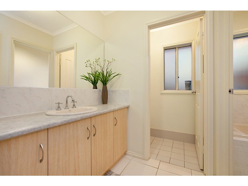 15 Newfield Drive, Reynella SA 5161