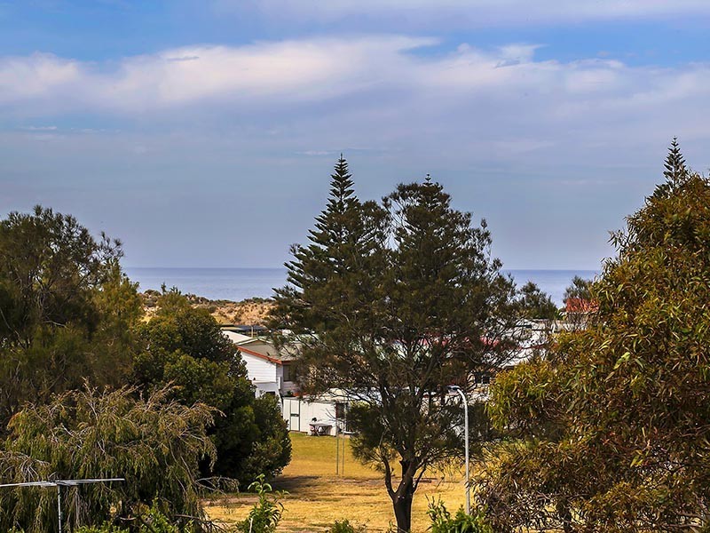 2 Fourth Avenue, Moana SA 5169