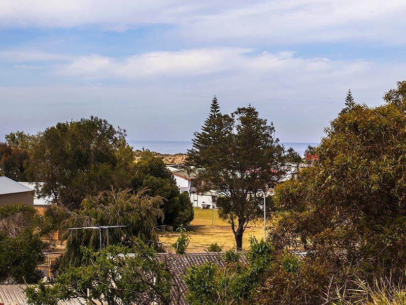 2 Fourth Avenue, Moana SA 5169